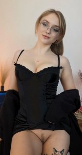 I'm Grinning Because I Can Read Your Mind Just by Looking at Me