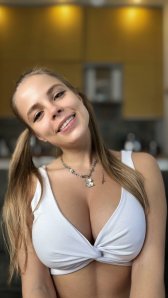 Love wearing tops without bras)