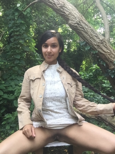 Would you fuck a 5'2 petite Sri Lankan girl in the wild? ??