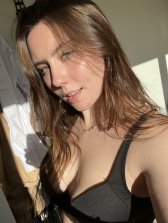 would you bang a girl that looks like me?