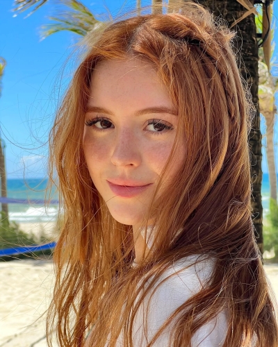 Enchanting Redhead Amanda