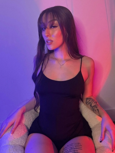 Can you keep up for 5 or 10 minutes in bed with me?