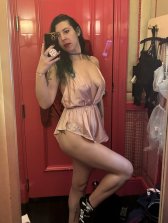 No Items Allowed in the Fitting Room