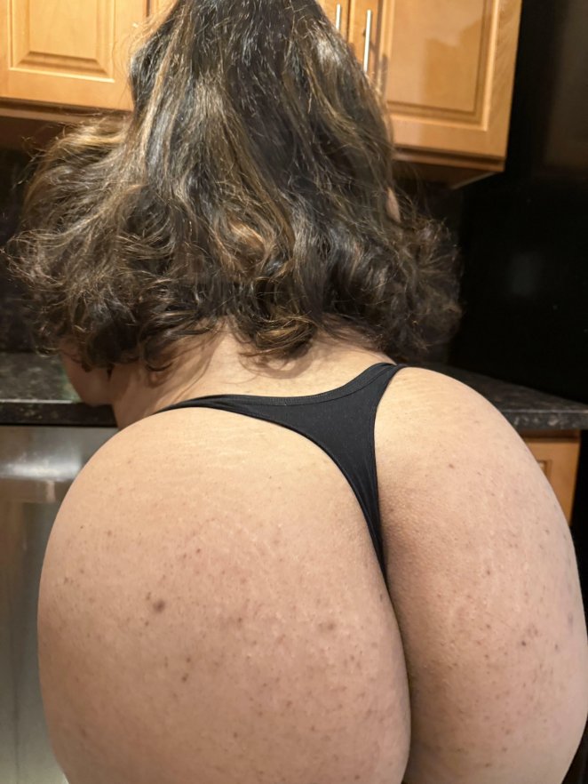 Tug on this gorgeous hair and ravish me