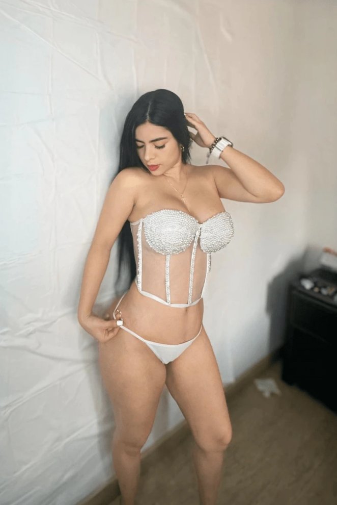 Embracing the Beauty of my Latina Body