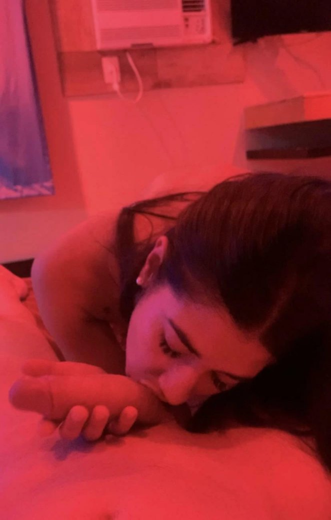 I bet you won't even last 5 minutes if I blow you