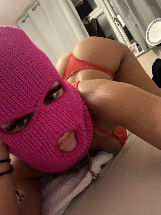 Arriving home to this unexpected scene - how would you react?