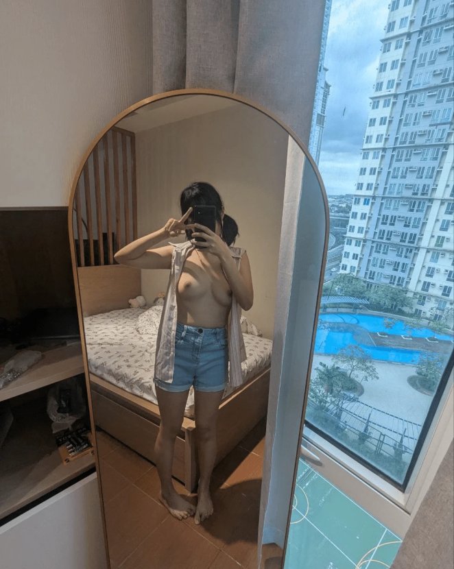 My First Selfie in the High Life of My New Place! ?