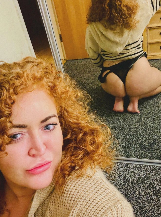 The Redheaded Girl in a Jumper Isn't Wearing Panties