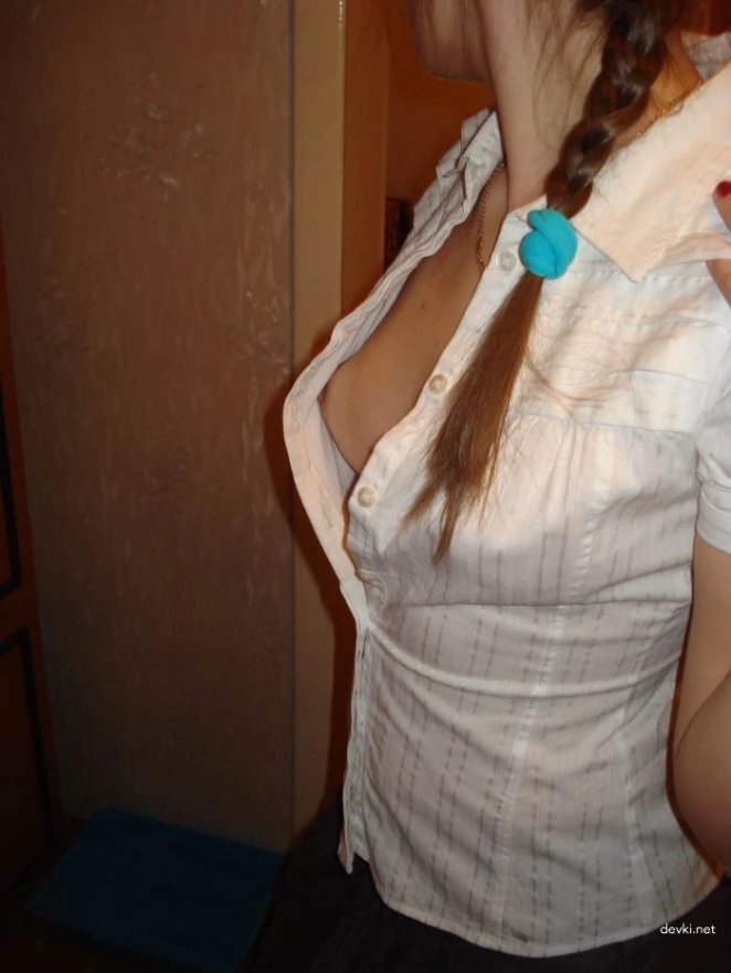 Gives a blowjob and poses naked