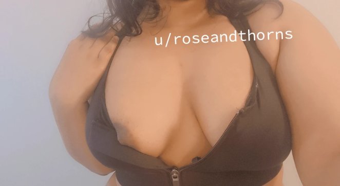 Zip up for the gym or zip down for home cardio? ;) (f)