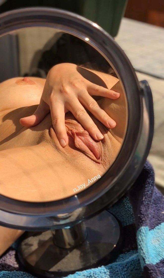 Reflections of a Day: The Mirror's Perspective