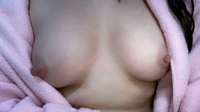 titty pic to brighten up your day