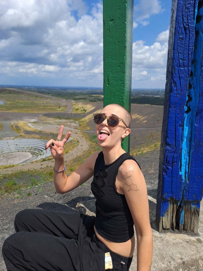 I Used to Be Embarrassed by My Hair, but Now I Embrace It with Happiness