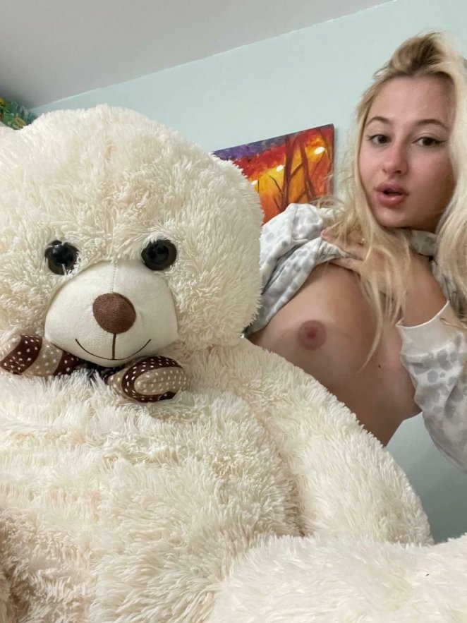 Shower them with kisses: A unique way to show love