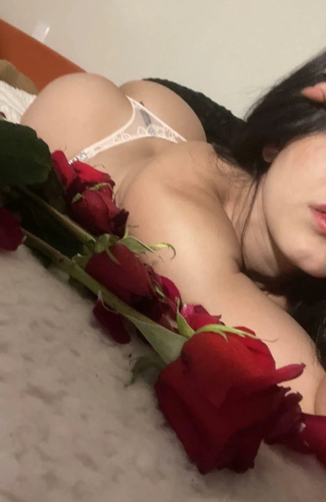 Would you still date a milf if she is a 32-year-old Colombian?