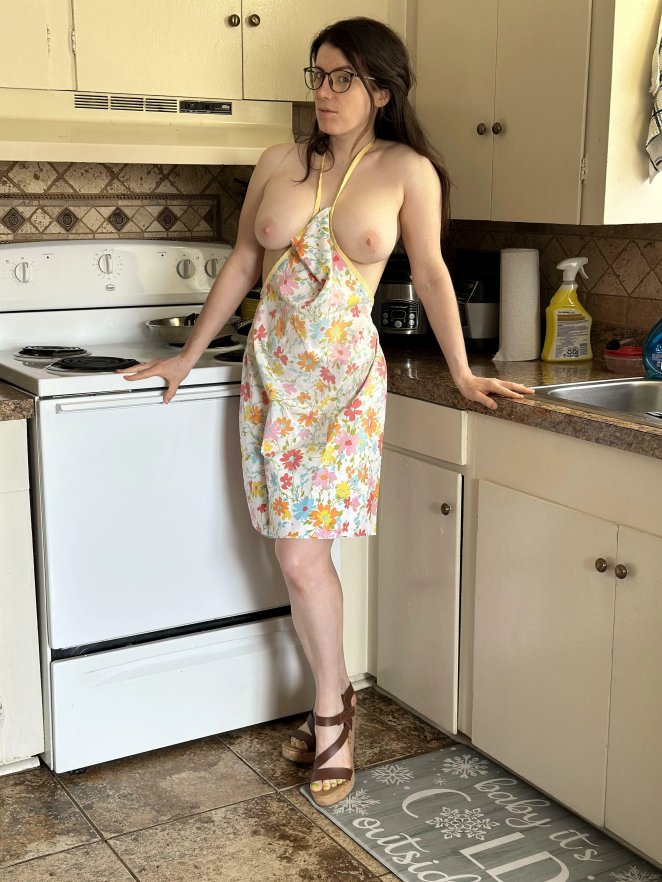 The Uniform of My Hotwife