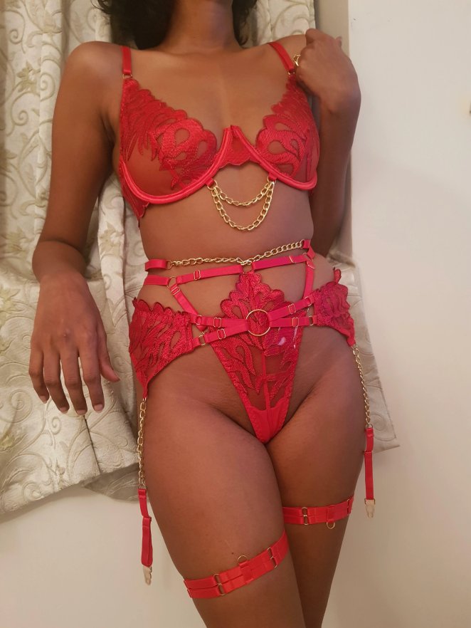 The Allure of Her Indian Brown Skin in a Scarlet Hue