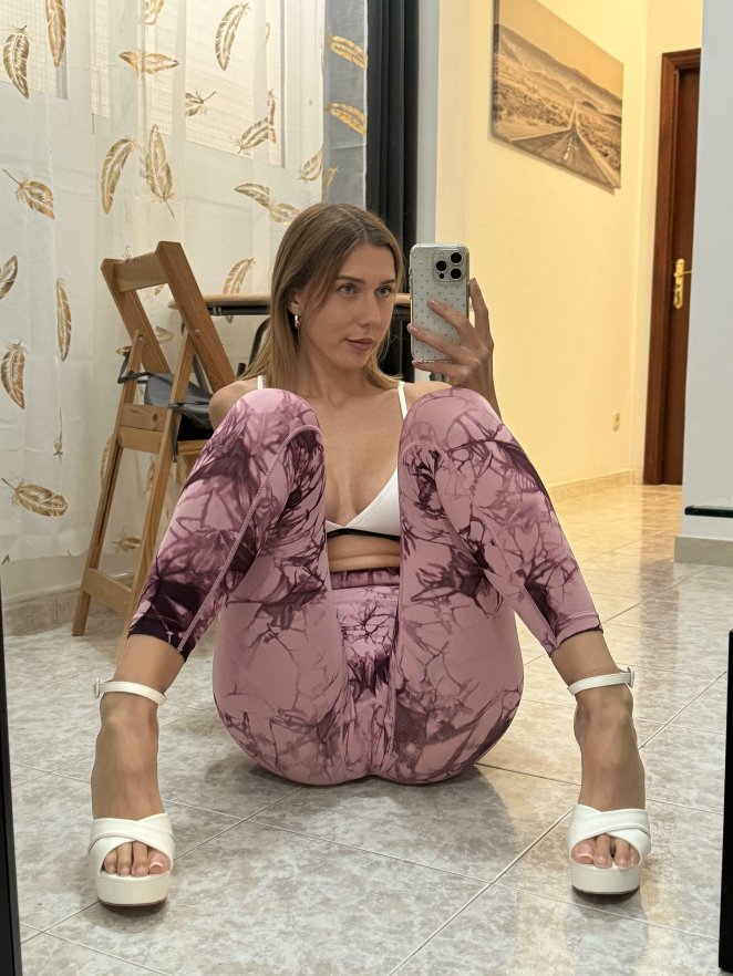 Would you consider me attractive if you saw me in the gym like this? Female, 18