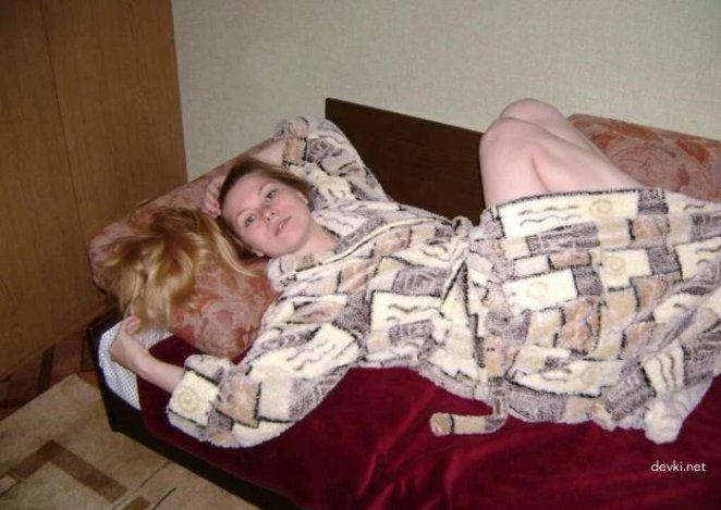 She put her pussy on display and sucked