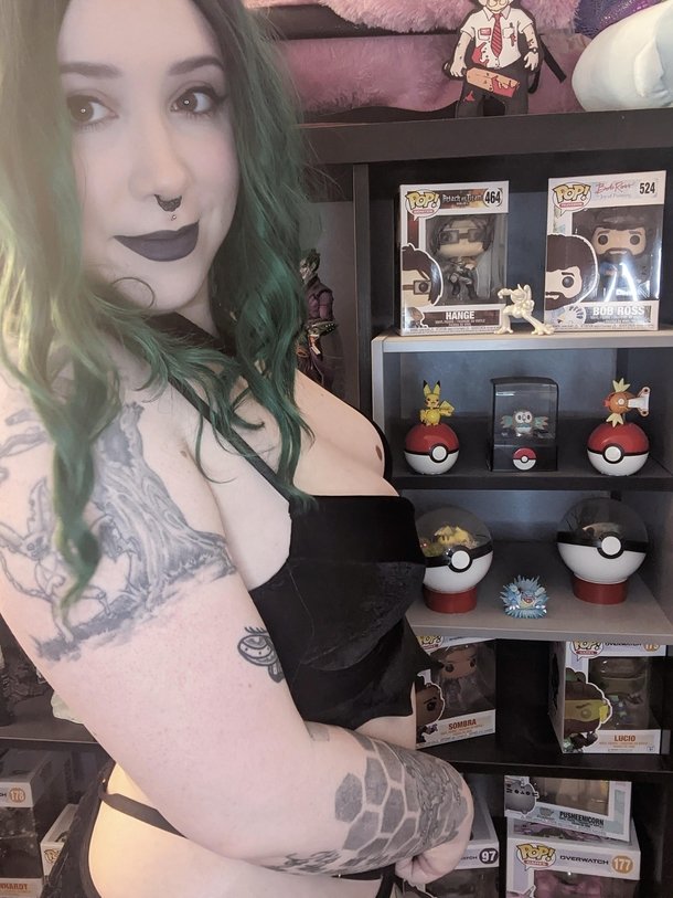 Can I play with your Pokeballs