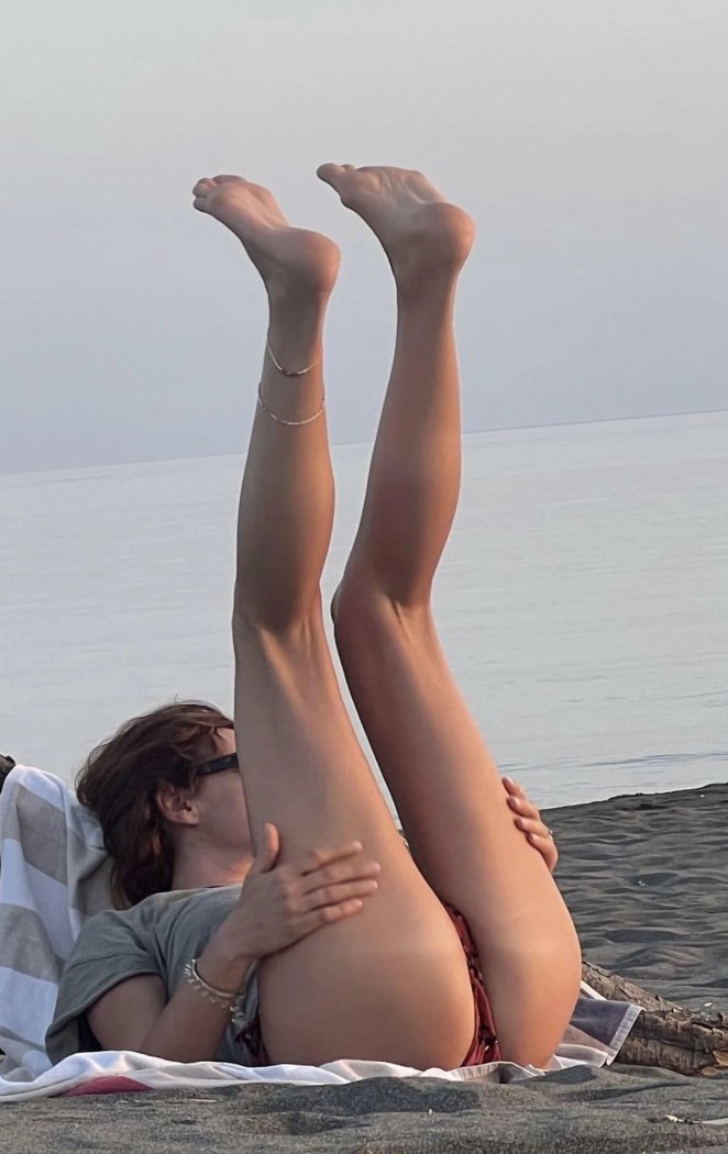 Last Day on the Nude Beach: Wife, MILF 39, Reveals Her Desires Before Leaving