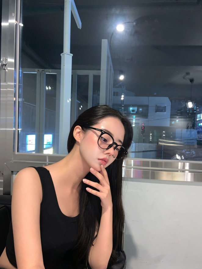 Do these clothes suit me? ?