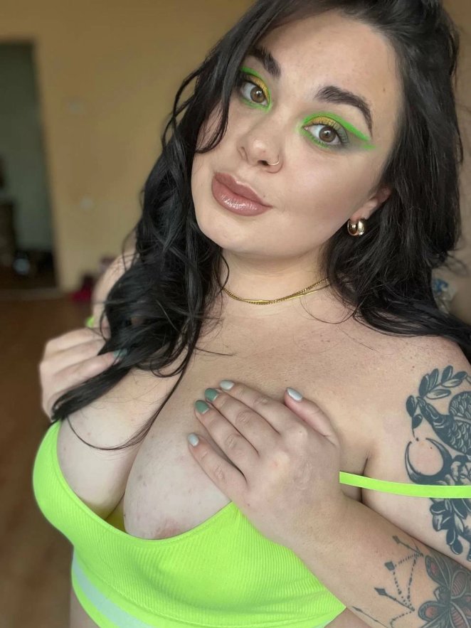 I Can't Hold Back My Curves