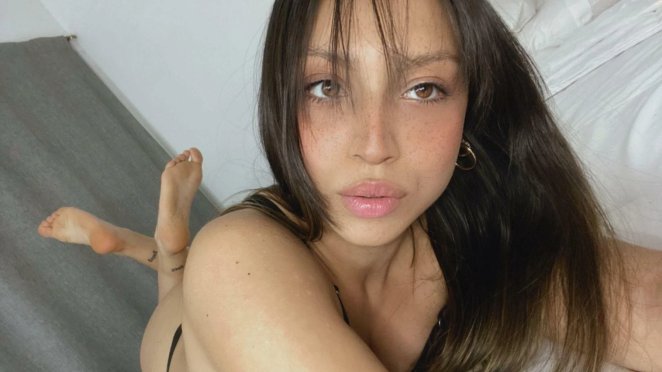 Desperate for Attention: Seeking Pleasure for my Aching Pussy