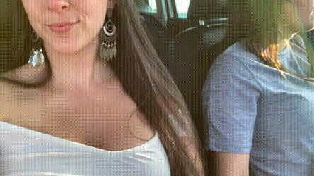 [GIF] Sun’s out tits out! ☀️