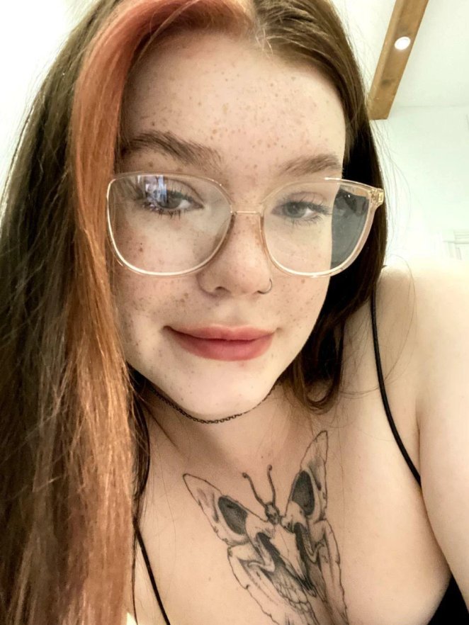 A daily selfie to ward off trouble, embracing my morning radiance