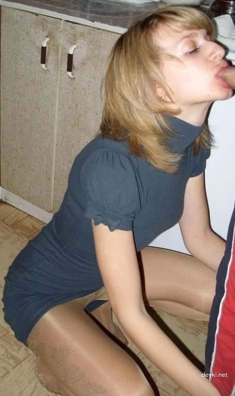 This girl loves to give blowjob to her boyfriend