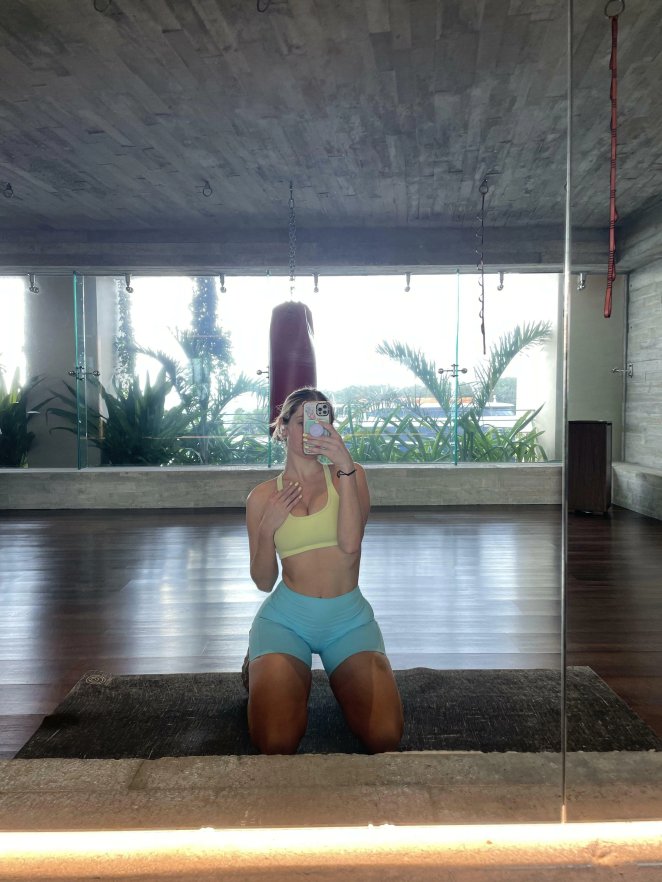 Embrace My Curves and Give Me Your Love