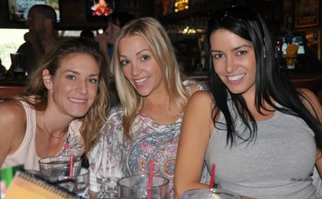 Girls have sexual fun