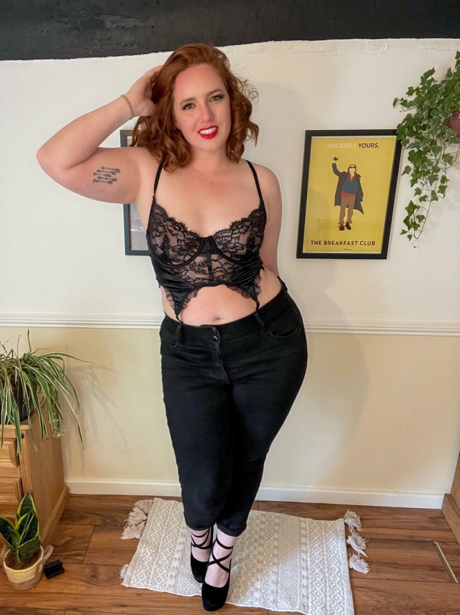 Is it appropriate to wear lingerie as everyday clothing?