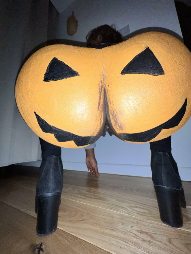 Spooktacular Halloween (f)