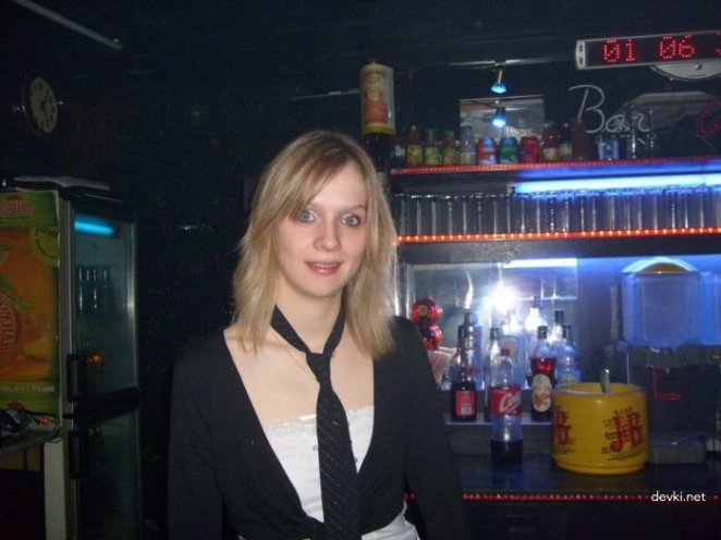 Gives himself to be fucked after the first meeting