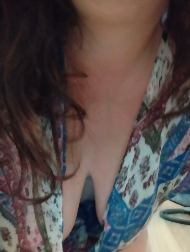 I catch you peeking ??