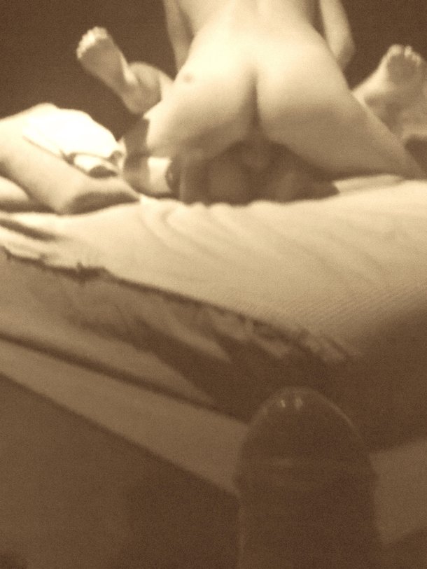 I love to watch at how she opens her legs to other cocks oc