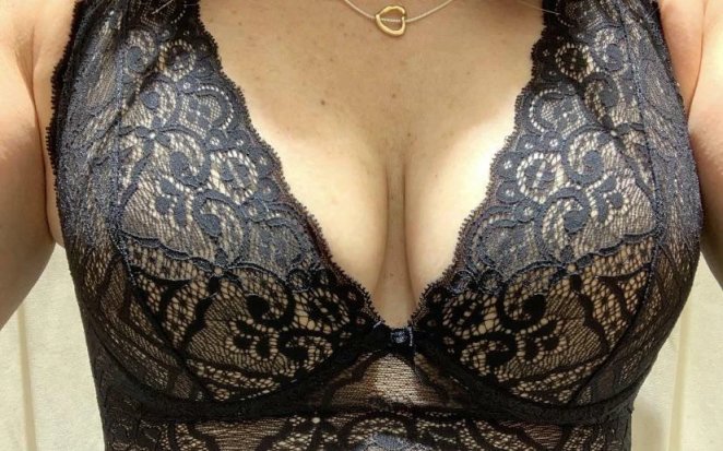 Black is always so sexy