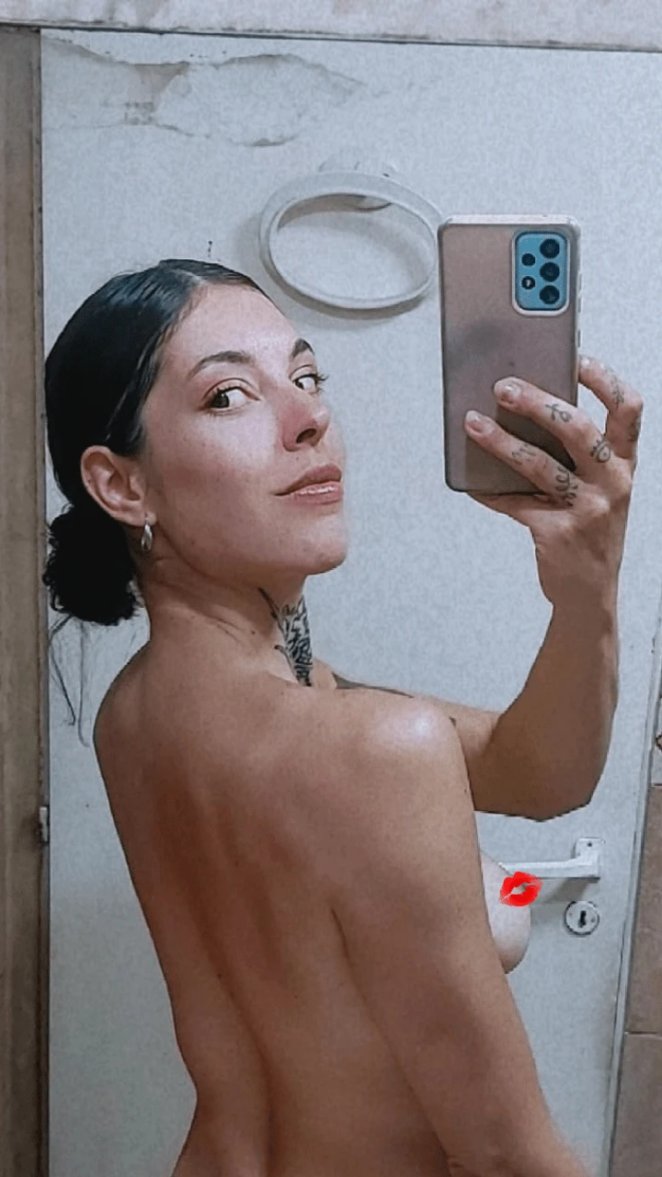 I'm an adorable lesbian