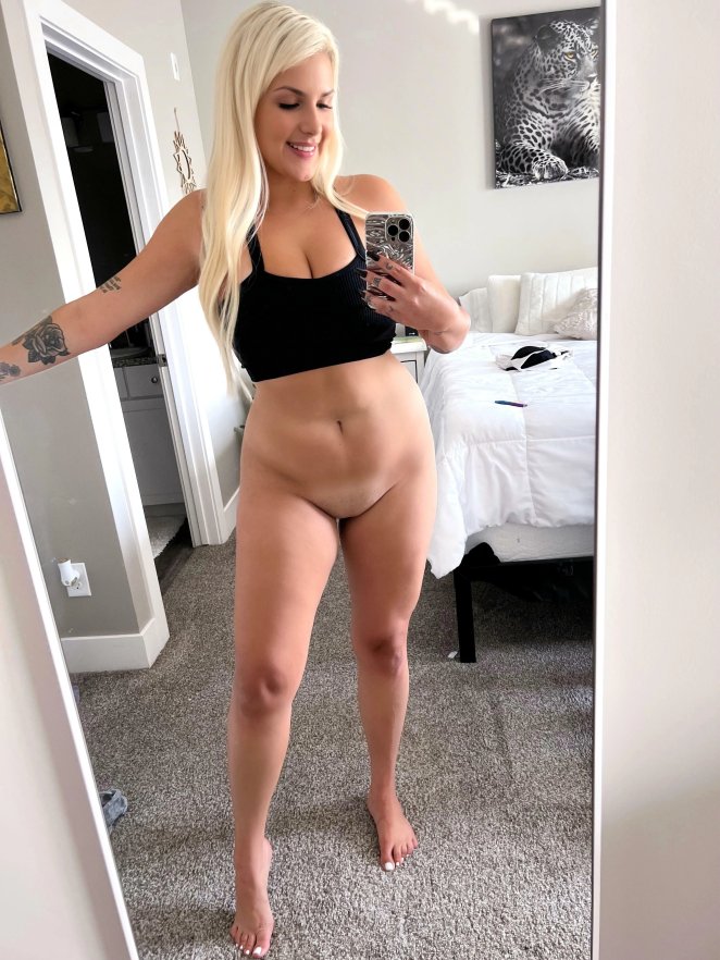 A demure Brazilian blonde gracing your feed