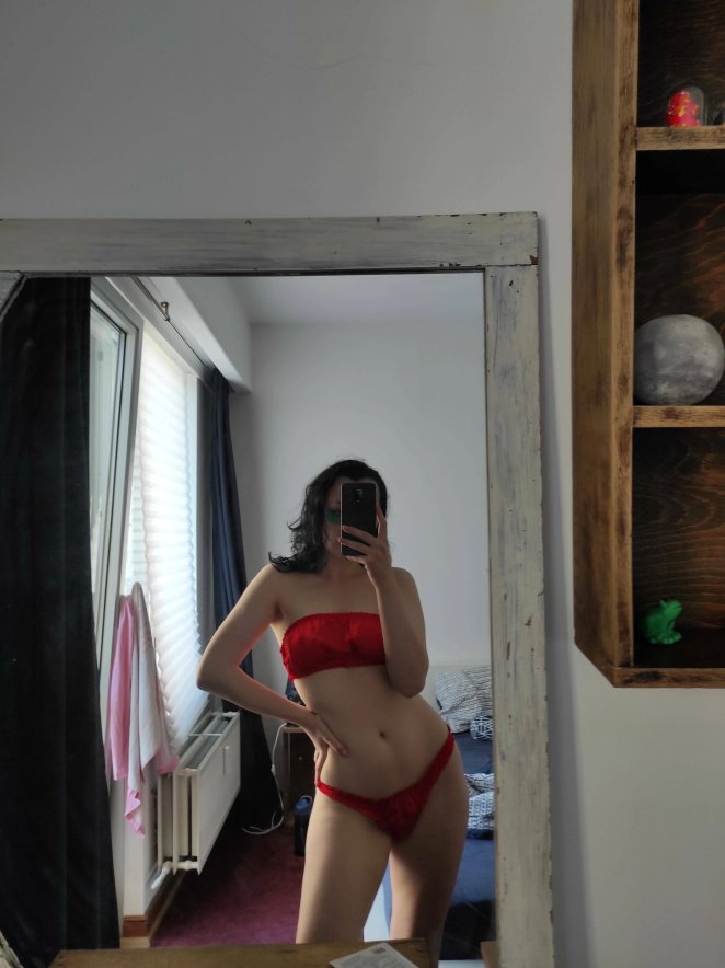 red fits my pale body well