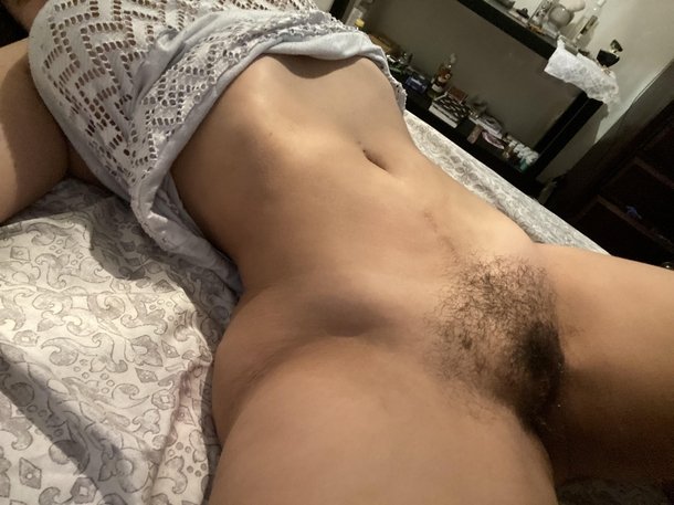 come play with my pussy hairs