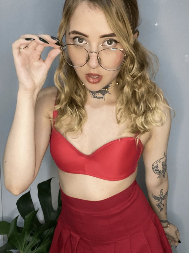 The Lovely Size of My Reflection