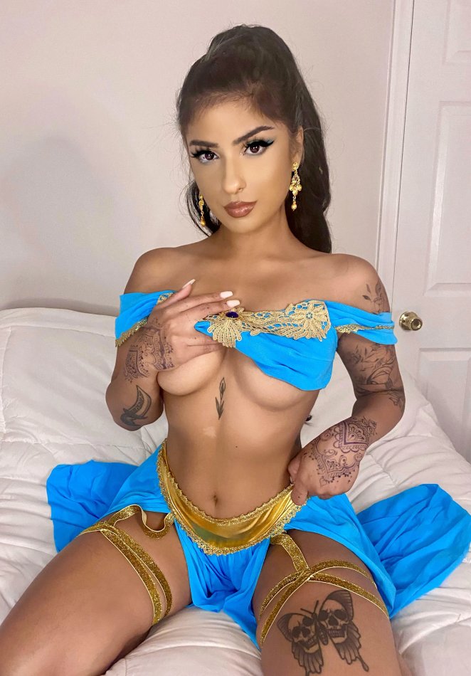 The Princess wants to be illed up ✨?‍♂️