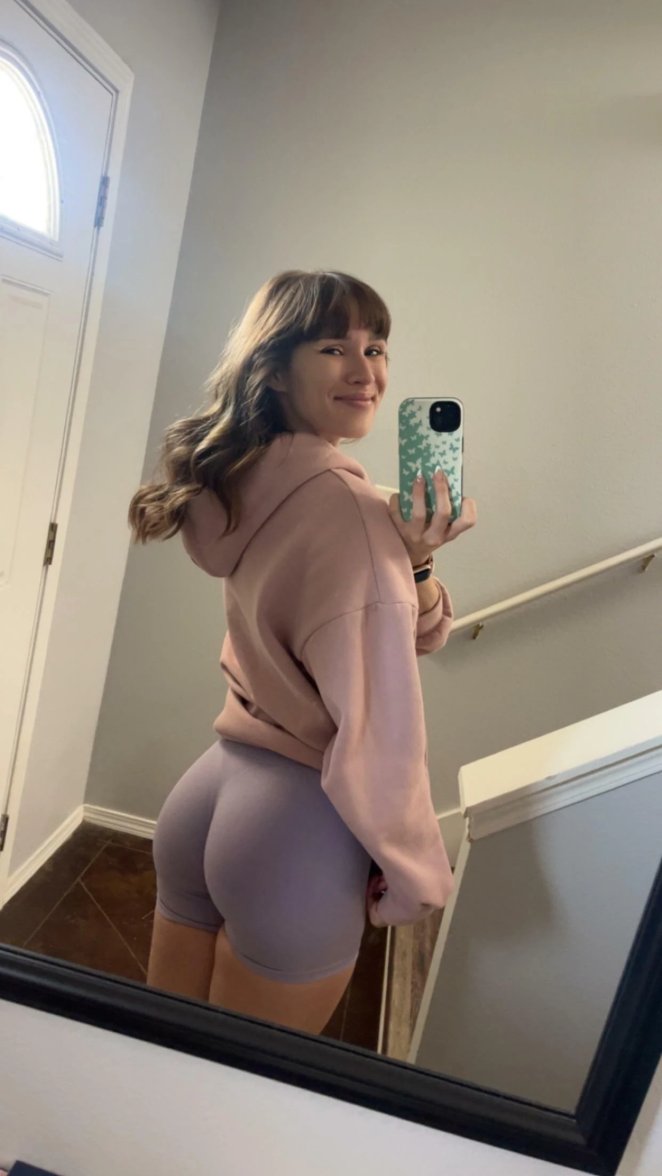 My derriere is adorable in lavender