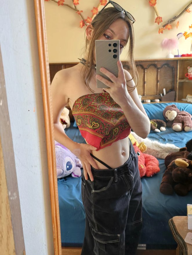 A gentle kiss on my belly button would be delightful