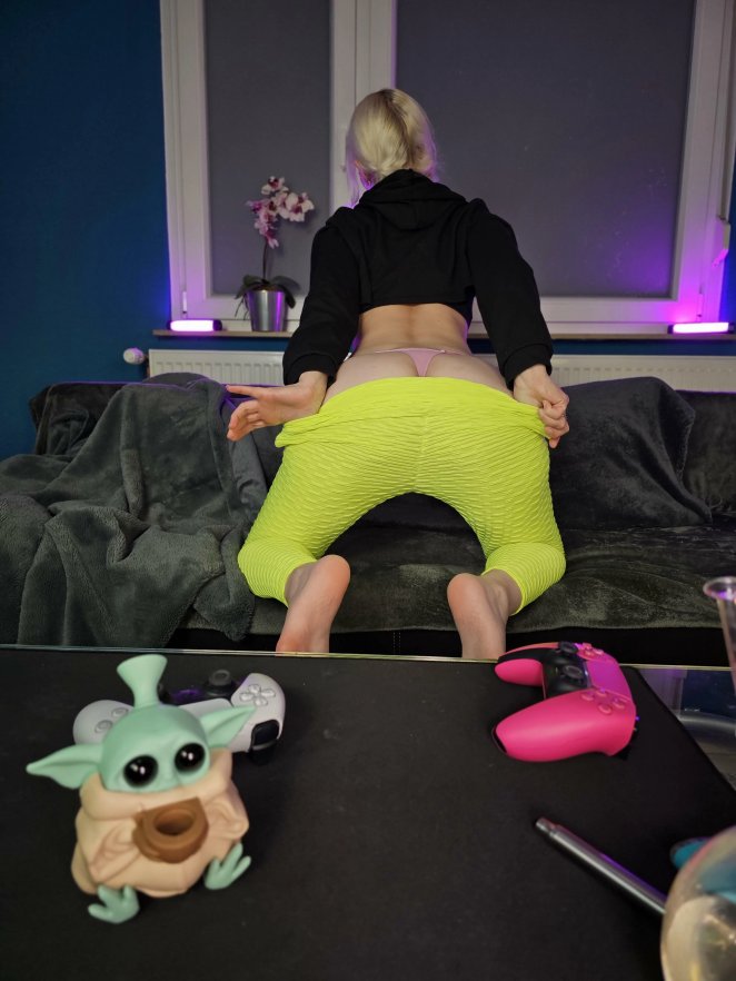 Winner takes all in Fortnite and 420, loser gets on top