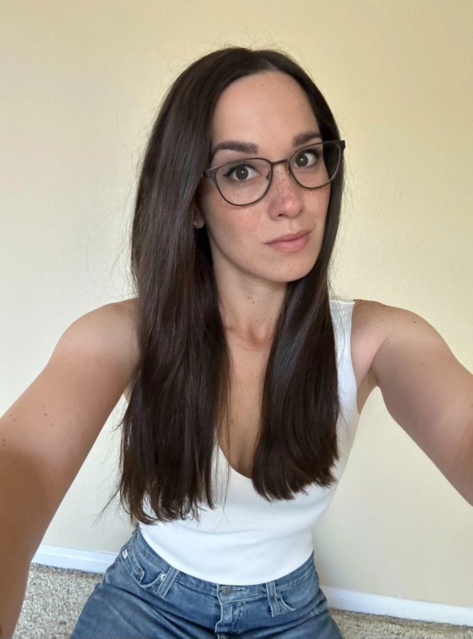 This Monday flew by in the blink of an eye.